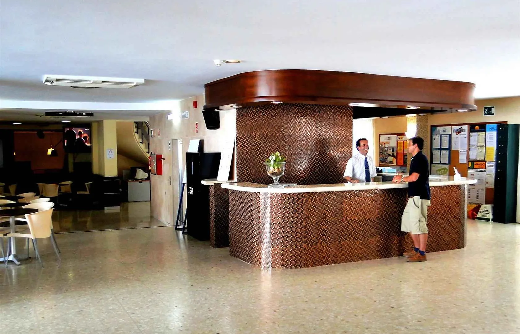 ***  Hotel Miami Calella İspanya